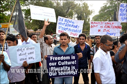 protest 2